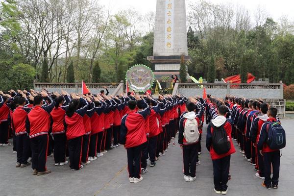 大江大河3：梁思申和宋运辉离婚才知，梁父对杨巡赶尽杀绝有多狠